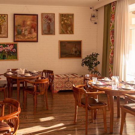 Hotel Jipek Joli Нукус Екстериор снимка