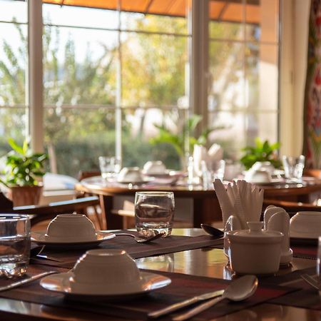 Hotel Jipek Joli Нукус Екстериор снимка