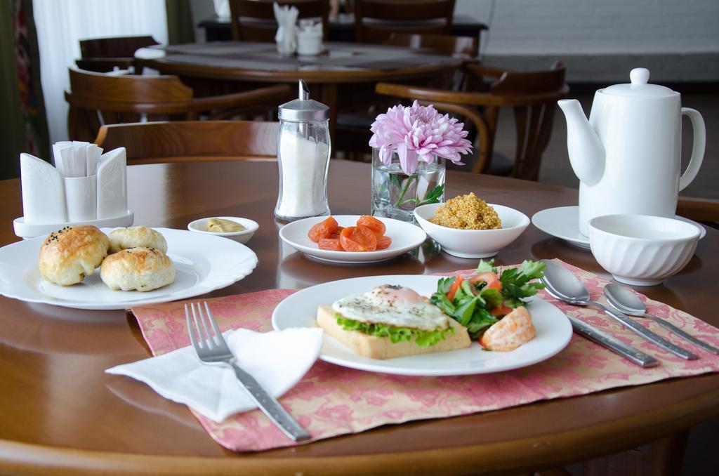 Hotel Jipek Joli Нукус Екстериор снимка